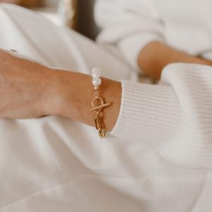 Oval Link Pearl Bracelet